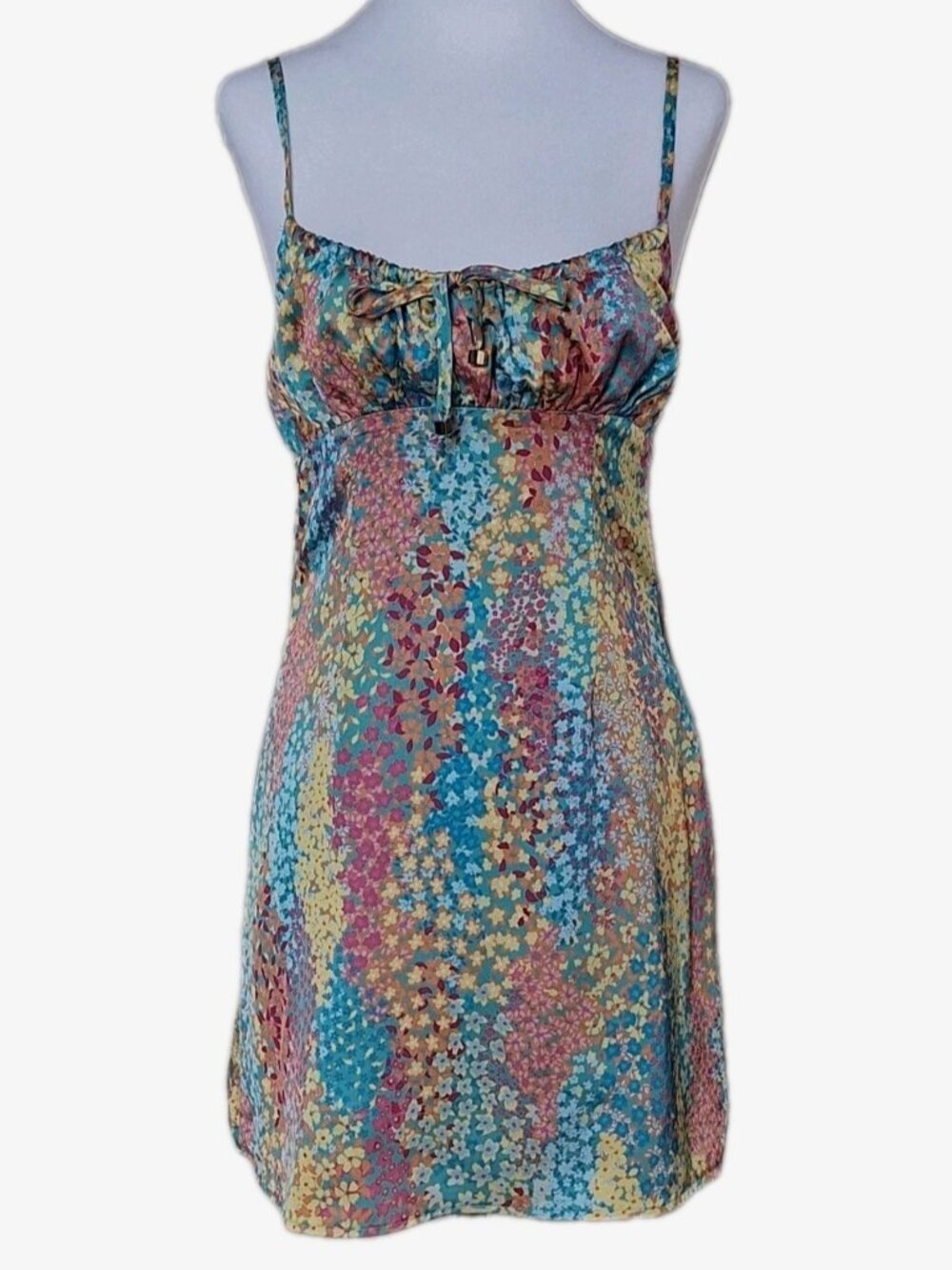 Showpo. FLORAL LINED SUMMER MINI DRESS SIZE 0